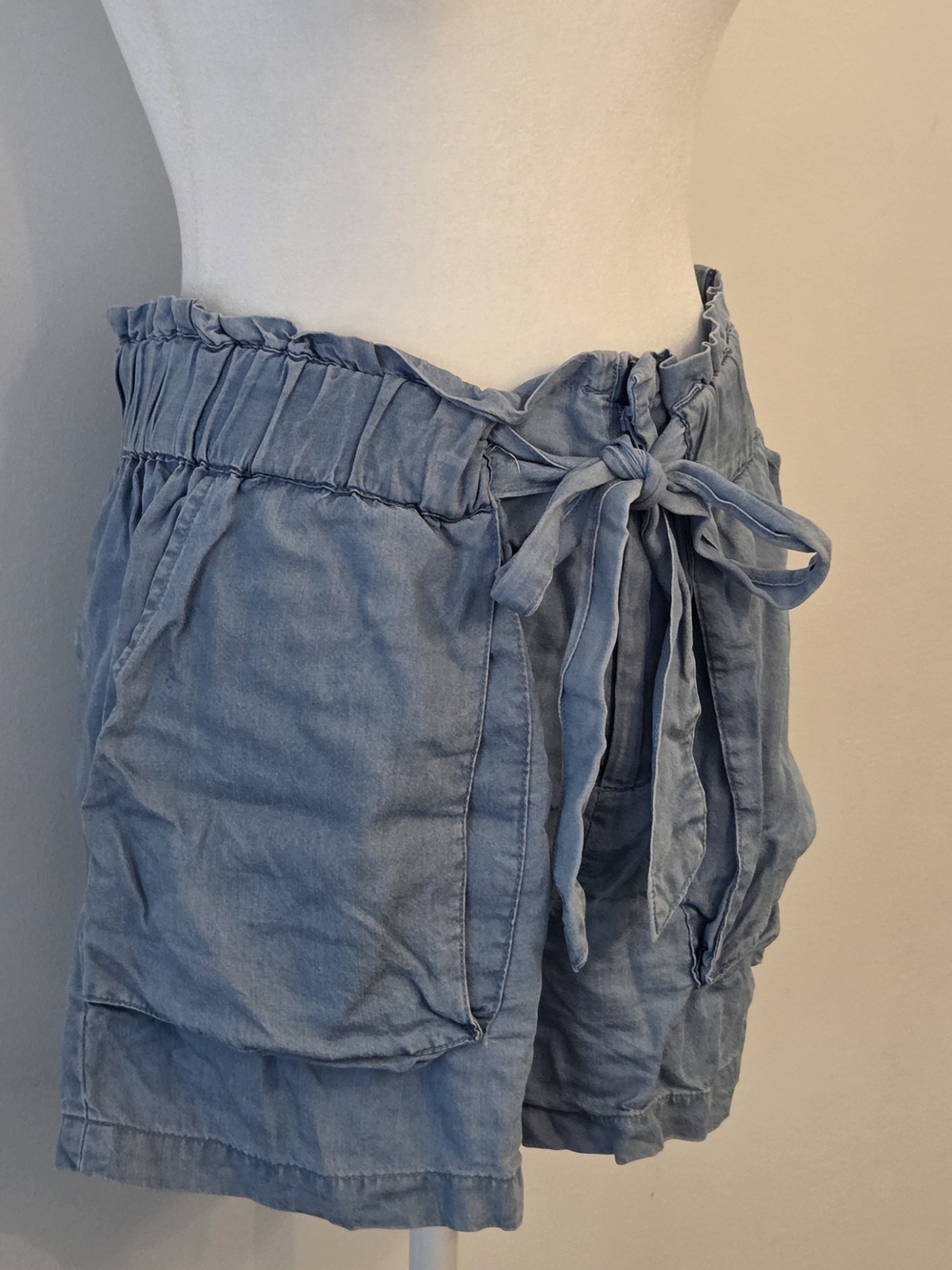 Women’s Light Blue Tie-Waist Casual Shorts - Picture 2 of 3